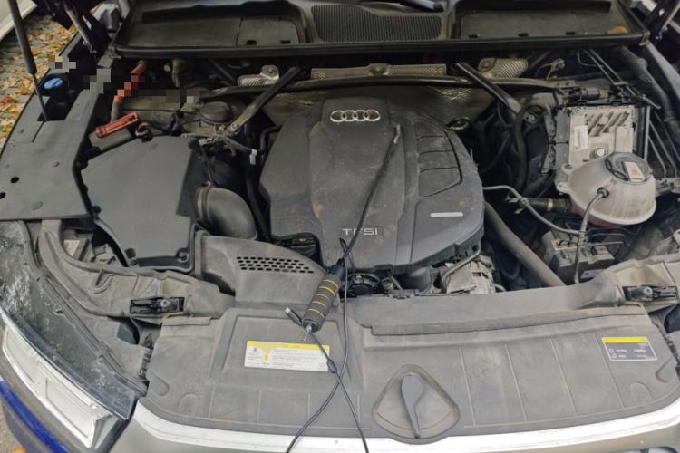 Used Audi Q5L 2020 45 TFSI Prestige Fashion Model Engine Bay