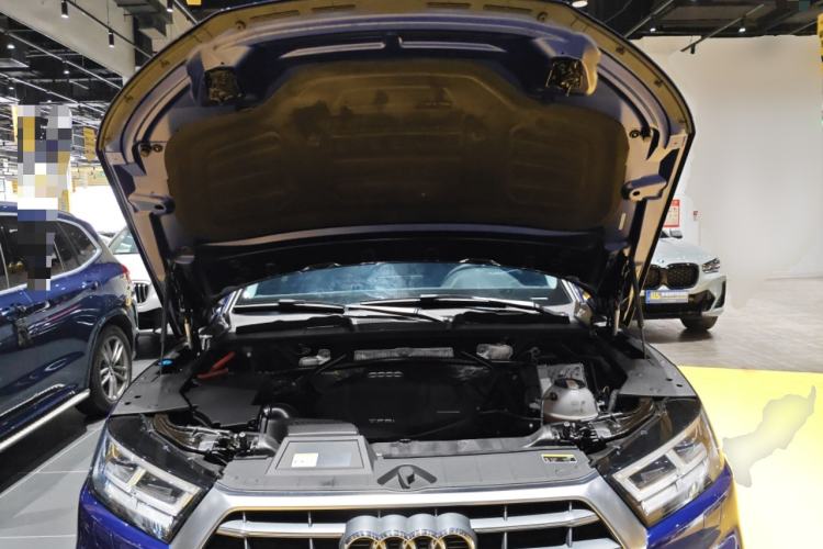 Used Audi Q5L 2020 45 TFSI Prestige Fashion Model Engine Bay