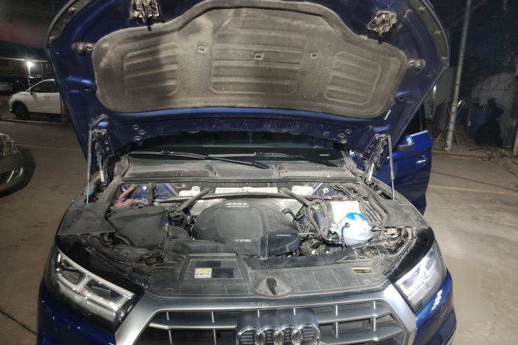 Used Audi Q5L 2020 Updated 40 TFSI Prestige Fashion Edition Engine Bay