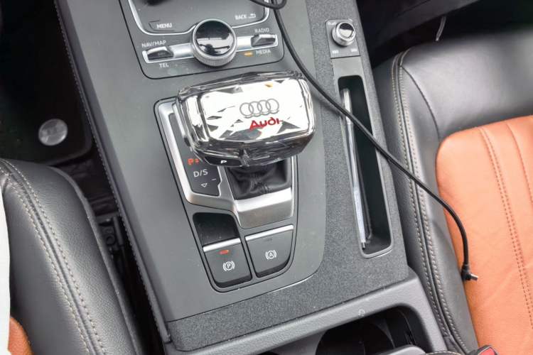 Used Audi Q5L 2020 40 TFSI Prestige Fashion Edition Gear Lever