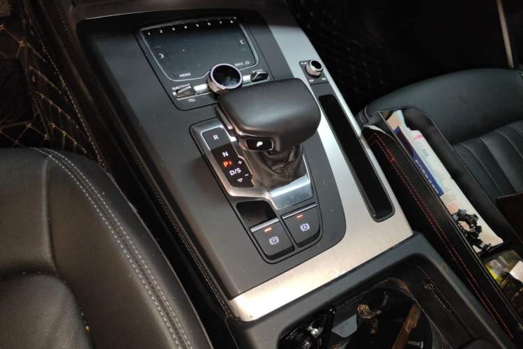 Used Audi Q5L 2020 40 TFSI Prestige Fashion Edition Gear Lever