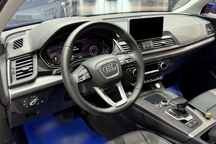 Used Audi Q5L 2020 45 TFSI Prestige Fashion Model Interior 2