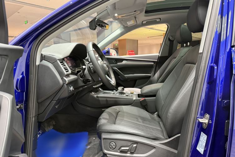 Used Audi Q5L 2020 45 TFSI Prestige Fashion Model Interior 3