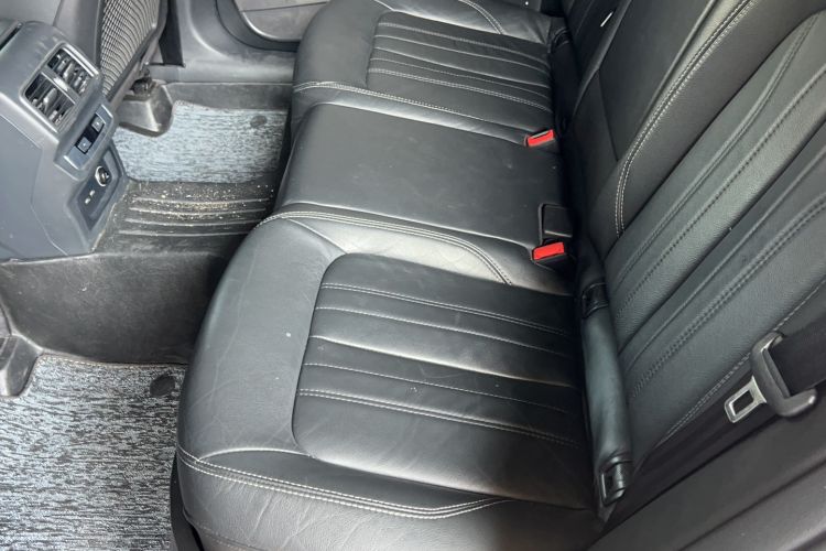 Used Audi Q5L 2020 Updated 40 TFSI Prestige Fashion Edition Interior 5