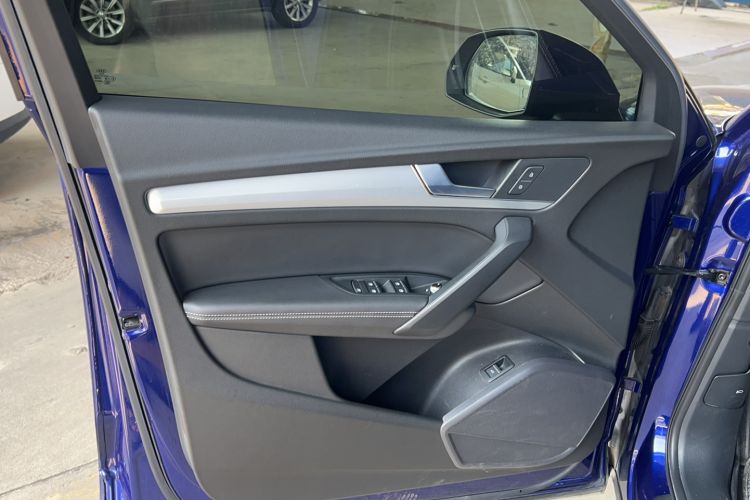 Used Audi Q5L 2020 Updated 40 TFSI Prestige Fashion Edition Interior 6