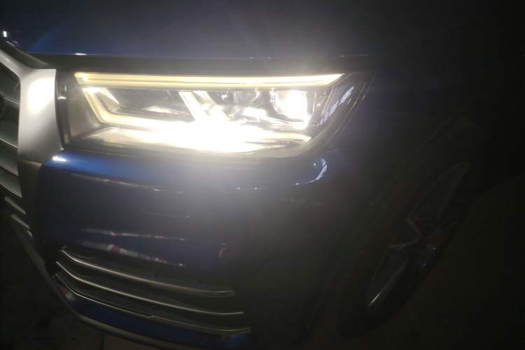 Used Audi Q5L 2020 Updated 40 TFSI Prestige Fashion Edition Left Front Headlight