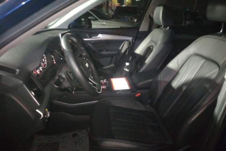 Used Audi Q5L 2020 Updated 40 TFSI Prestige Fashion Edition Left Front Seat