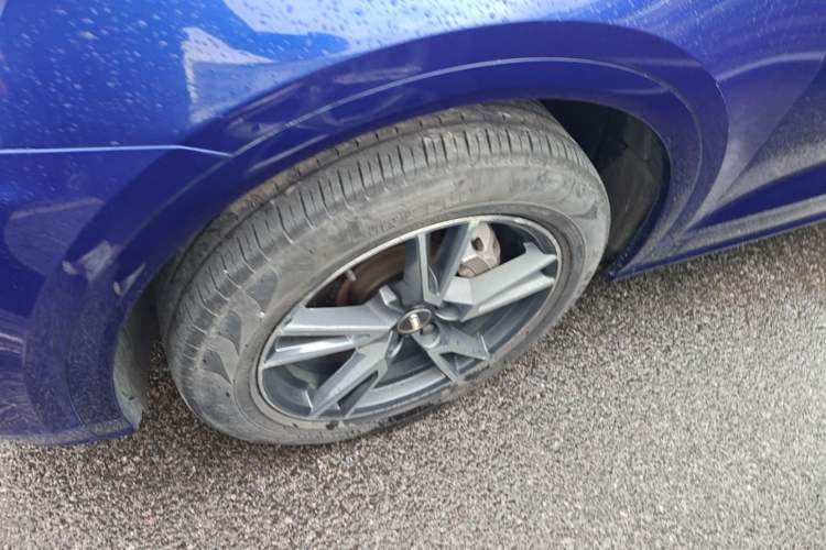 Used Audi Q5L 2020 Updated 40 TFSI Prestige Fashion Edition Left Front Wheel Hub