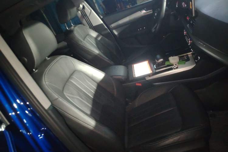 Used Audi Q5L 2020 Updated 40 TFSI Prestige Fashion Edition Right Front Seat
