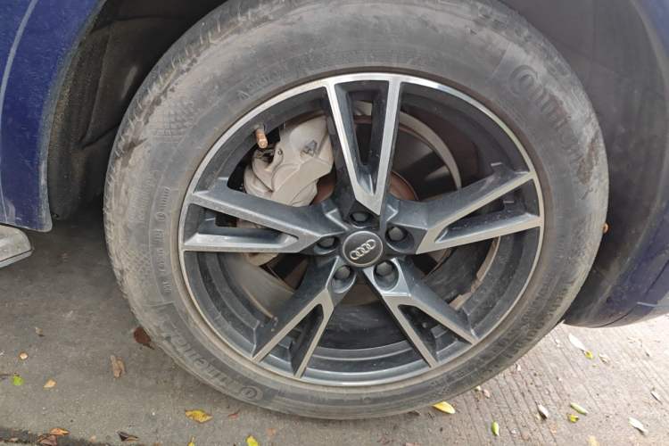Used Audi Q5L 2020 Revised 40 TFSI Prestige Edition Right Front Wheel Hub