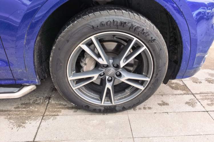 Used Audi Q5L 2020 40 TFSI Prestige Fashion Edition Right Front Wheel Hub