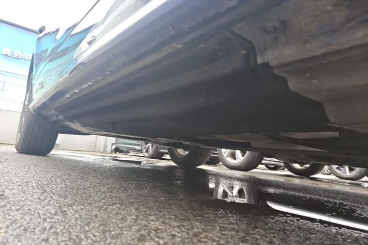 Used Audi Q5L 2020 Updated 40 TFSI Prestige Fashion Edition Right Side Sill