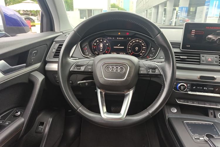 Used Audi Q5L 2020 Updated 40 TFSI Prestige Fashion Edition Steering Wheel
