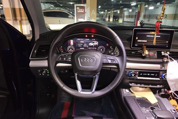 Used Audi Q5L 2020 Updated 40 TFSI Prestige Fashion Edition Steering Wheel