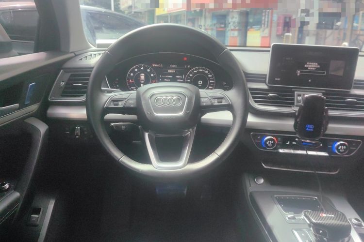 Used Audi Q5L 2020 Updated 40 TFSI Prestige Fashion Edition Steering Wheel