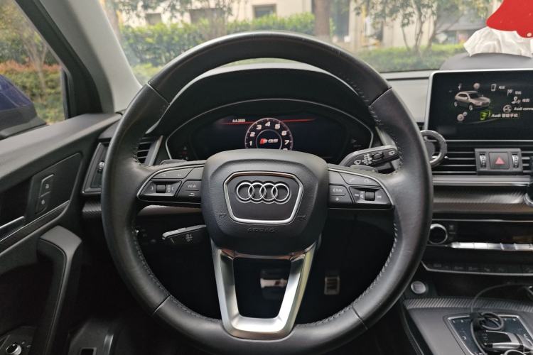 Used Audi Q5L 2020 45 TFSI Prestige Fashion Model Steering Wheel