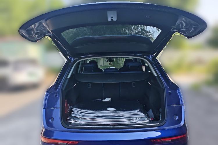 Used Audi Q5L 2020 Updated 40 TFSI Prestige Fashion Edition Trunk