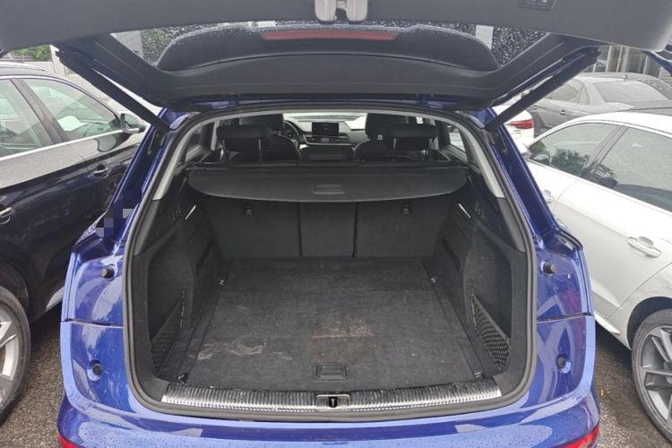 Used Audi Q5L 2020 Updated 40 TFSI Prestige Fashion Edition Trunk