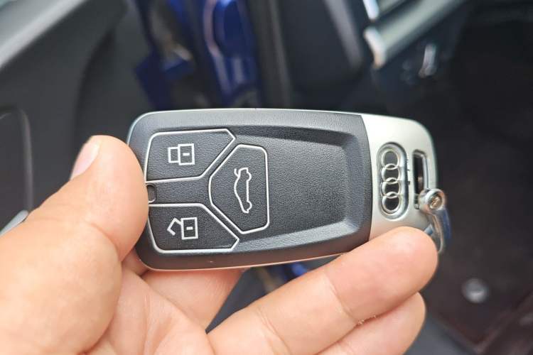 Used Audi Q5L 2020 Updated 40 TFSI Prestige Fashion Edition Vehicle Key