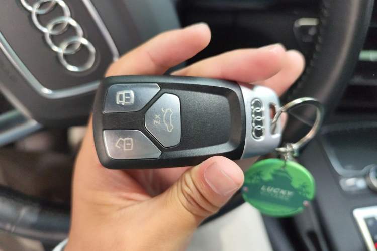 Used Audi Q5L 2020 40 TFSI Prestige Fashion Edition Vehicle Key