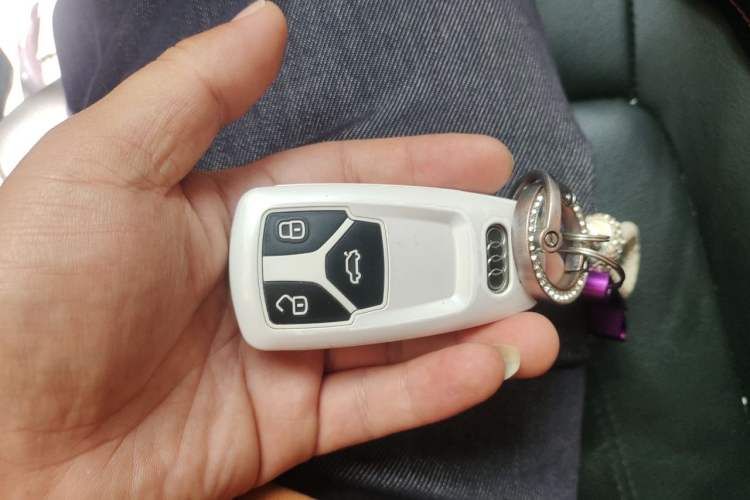 Used Audi Q5L 2020 Updated 40 TFSI Prestige Fashion Edition Vehicle Key