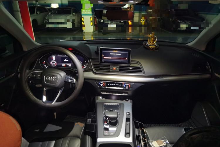 Used Audi Q5L 2020 40 TFSI Prestige Fashion Edition Center Console