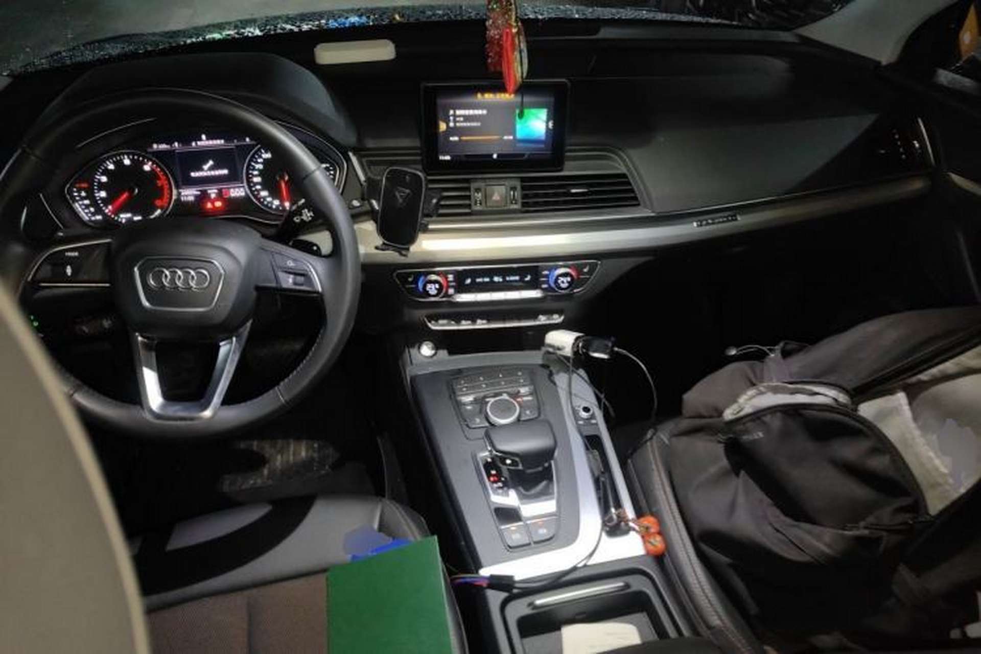 Used Audi Q5L 2020 Revised 40 TFSI Prestige Edition Center Console