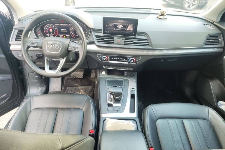 Used Audi Q5L 2020 45 TFSI Prestige Fashion Model Center Console