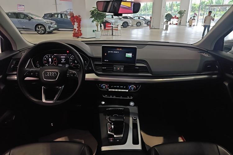 Used Audi Q5L 2020 40 TFSI Prestige Fashion Edition Center Console