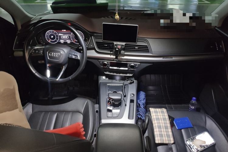 Used Audi Q5L 2020 45 TFSI Prestige Fashion Model Center Console