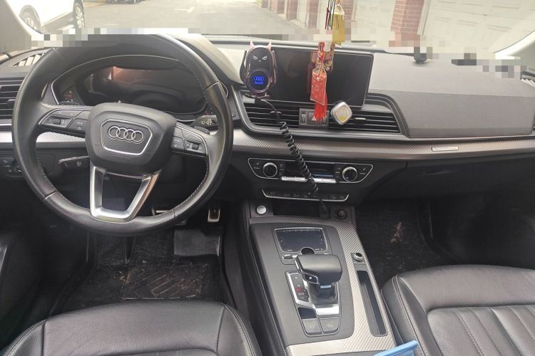 Used Audi Q5L 2020 45 TFSI Prestige Fashion Model Center Console