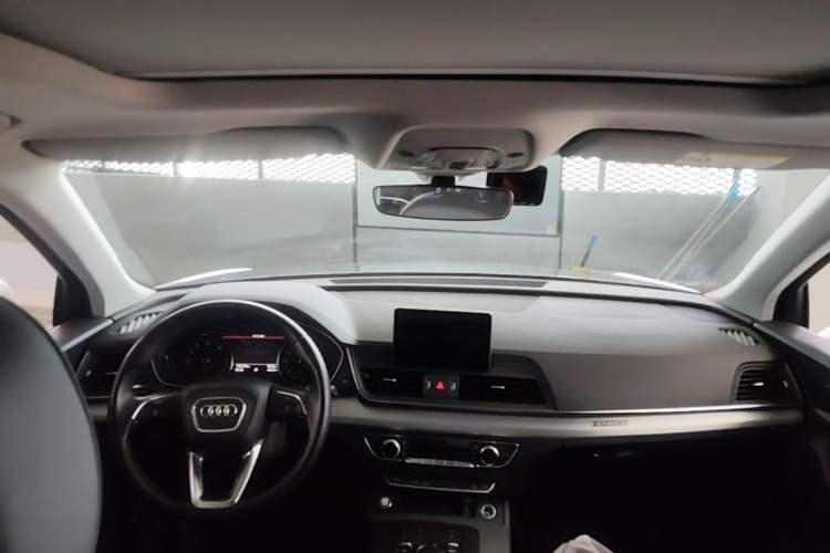 Used Audi Q5L 2020 Revised 40 TFSI Prestige Edition Center Console