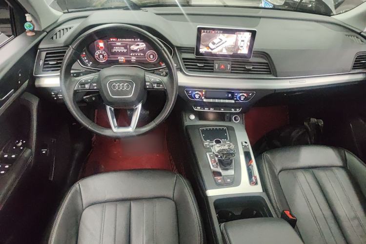 Used Audi Q5L 2020 Updated 40 TFSI Prestige Fashion Edition Center Console