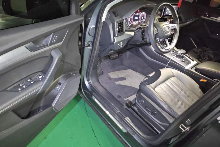 Used Audi Q5L 2020 Revised 40 TFSI Prestige Edition Driver Seat