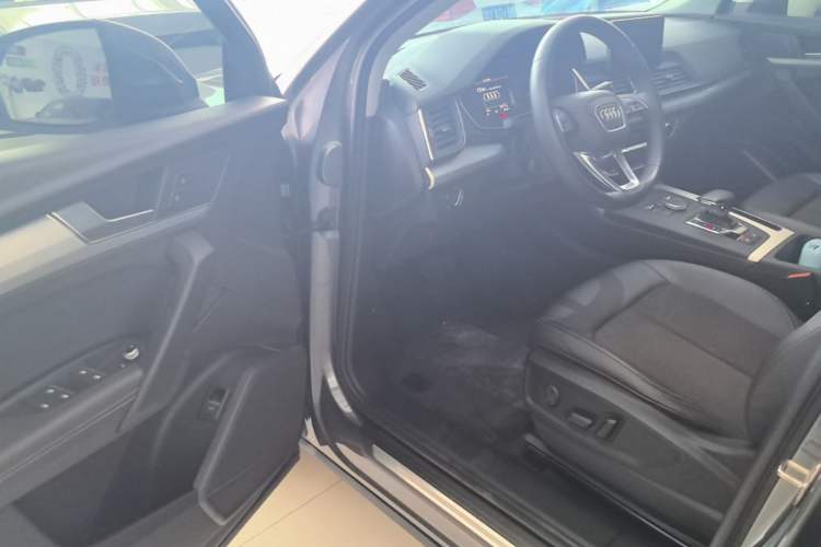 Used Audi Q5L 2020 Revised 40 TFSI Prestige Edition Driver Seat
