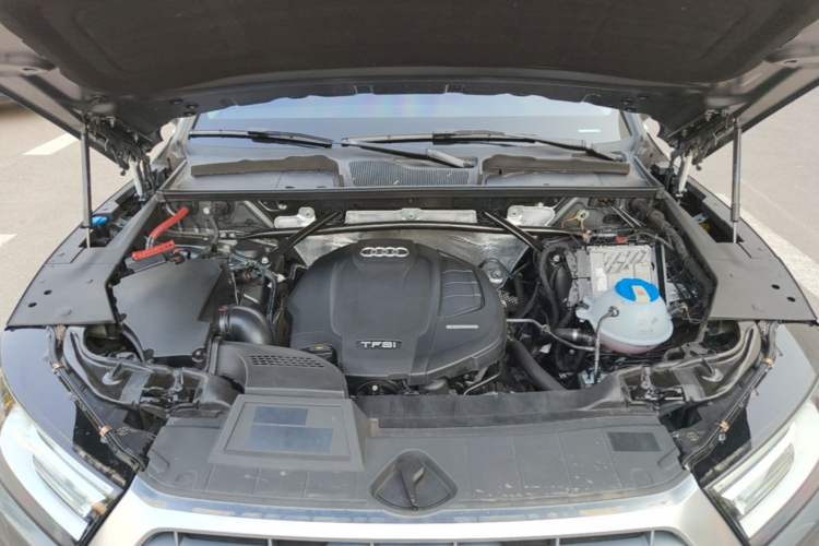 Used Audi Q5L 2020 Revised 40 TFSI Prestige Edition Engine Bay