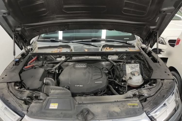 Used Audi Q5L 2020 Updated 40 TFSI Prestige Fashion Edition Engine Bay