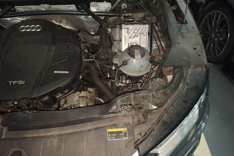 Used Audi Q5L 2020 45 TFSI Prestige Fashion Model Engine Bay Left