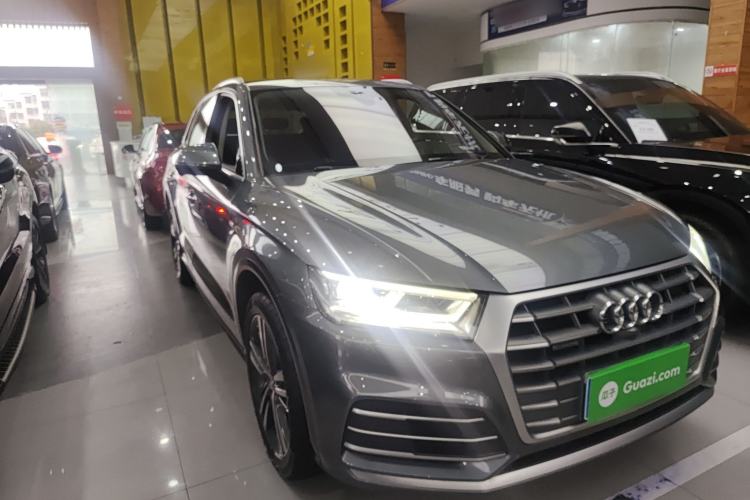 Used Audi Q5L 2020 Updated 40 TFSI Prestige Fashion Edition Front Right 45 Deg