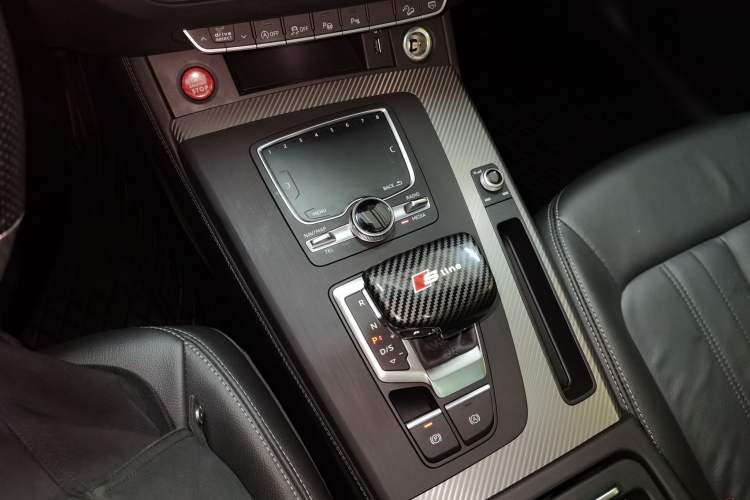 Used Audi Q5L 2020 45 TFSI Prestige Fashion Model Gear Lever