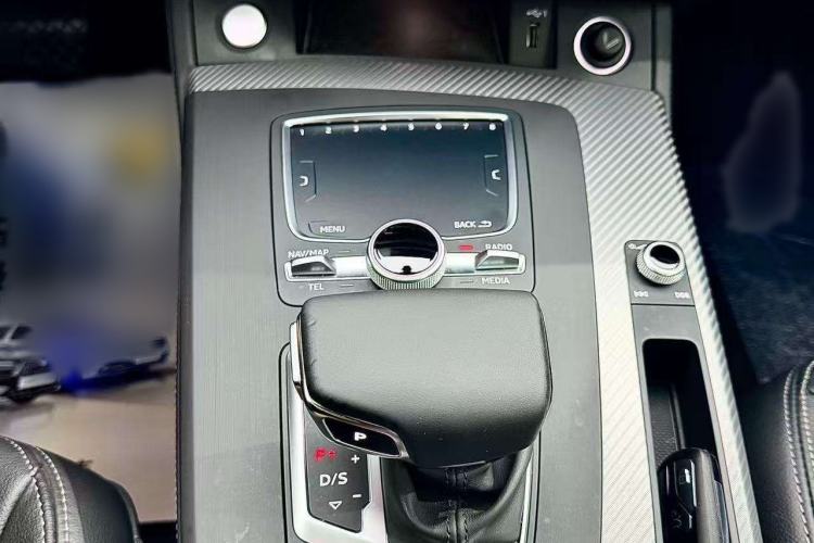 Used Audi Q5L 2020 45 TFSI Prestige Fashion Model Gear Lever