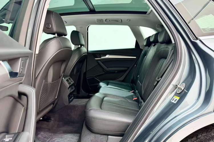 Used Audi Q5L 2020 45 TFSI Prestige Fashion Model Interior 2
