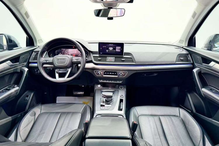 Used Audi Q5L 2020 45 TFSI Prestige Fashion Model Interior 4