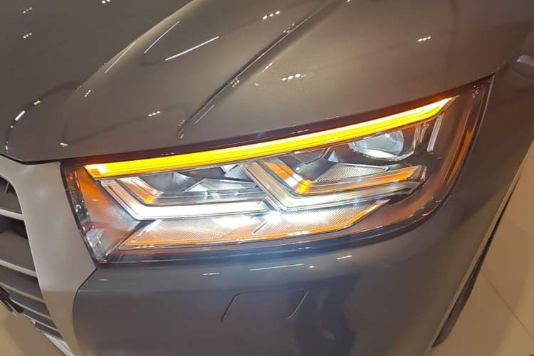 Used Audi Q5L 2020 40 TFSI Prestige Fashion Edition Left Front Headlight