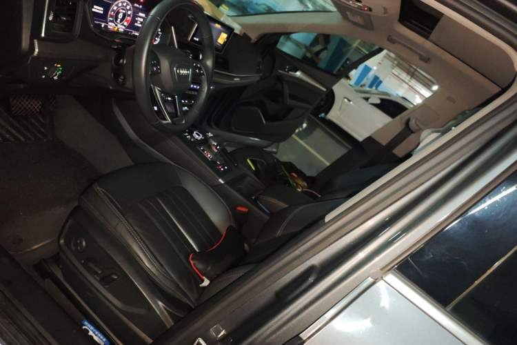 Used Audi Q5L 2020 45 TFSI Prestige Fashion Model Left Front Seat