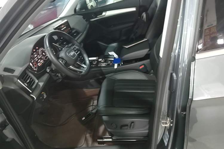 Used Audi Q5L 2020 Updated 40 TFSI Prestige Fashion Edition Left Front Seat