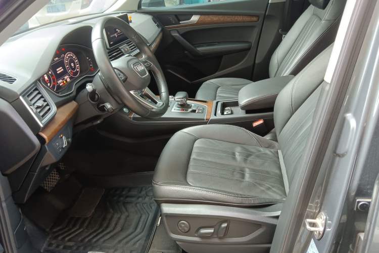 Used Audi Q5L 2020 Updated 40 TFSI Prestige Fashion Edition Left Front Seat