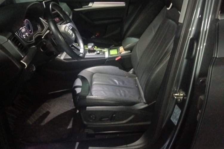 Used Audi Q5L 2020 Updated 40 TFSI Prestige Fashion Edition Left Front Seat
