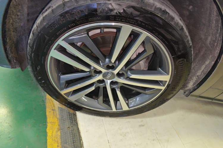Used Audi Q5L 2020 45 TFSI Prestige Fashion Model Left Front Wheel Hub