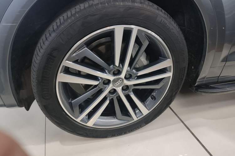 Used Audi Q5L 2020 Updated 40 TFSI Prestige Fashion Edition Left Front Wheel Hub